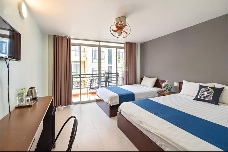 Private twin room at The Hideout Hostel Saigon